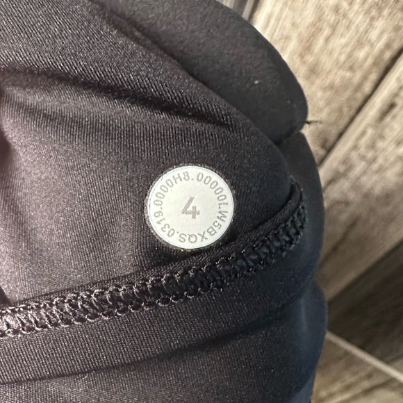 Lululemon Fast and Free Tight 7/8 Non- Reflective Nulux 25” Women’s size 4 - Picture 13 of 13